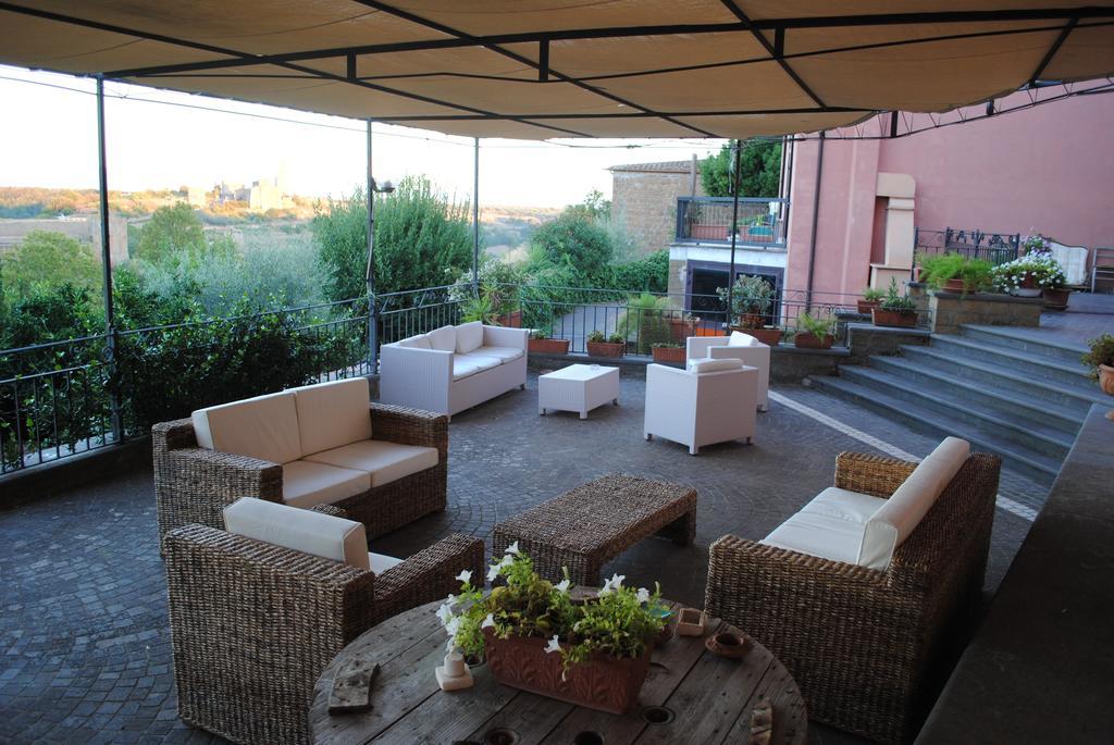 Hotel Tuscania Panoramico Екстериор снимка