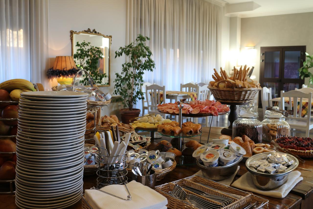 Hotel Tuscania Panoramico Екстериор снимка